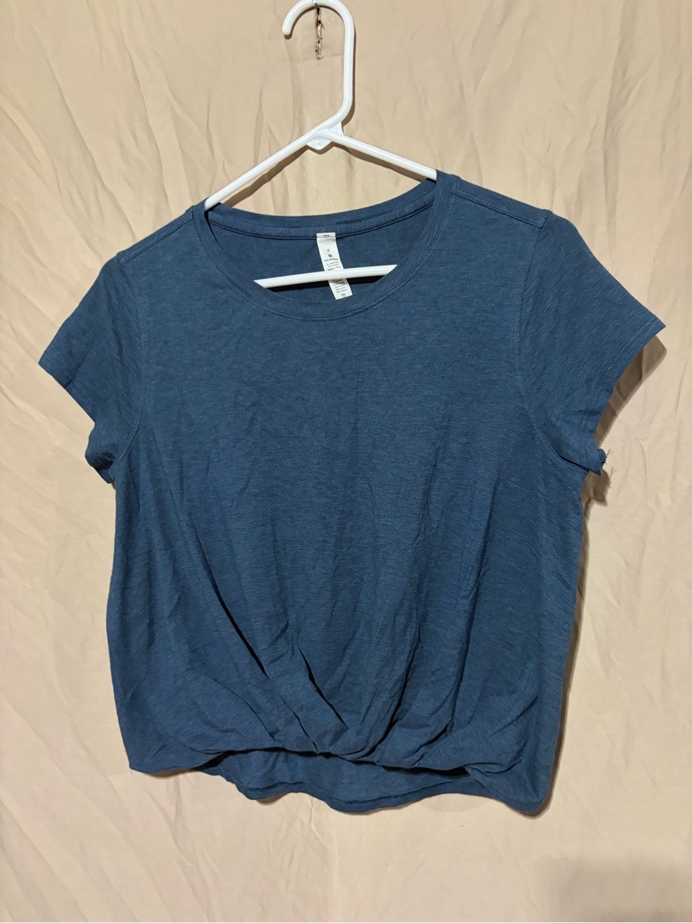 Lululemon T-shirt
